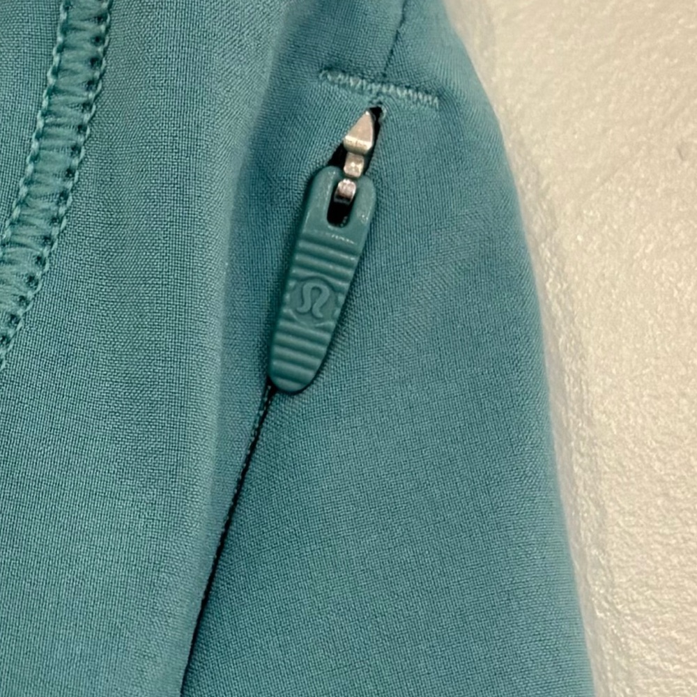 Lululemon Track That High Rise Shorts 5" In Tidal Teal Size 4 - Picture 4 of 6